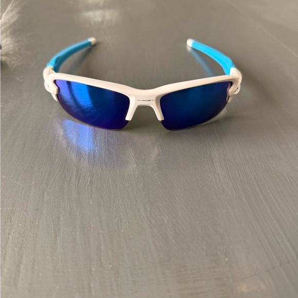 Youth Fit- Oakley Capacitor Sunglasses - Picture 1 of 4